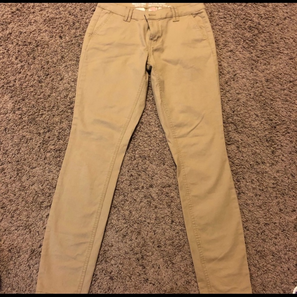 Khaki pants skinny